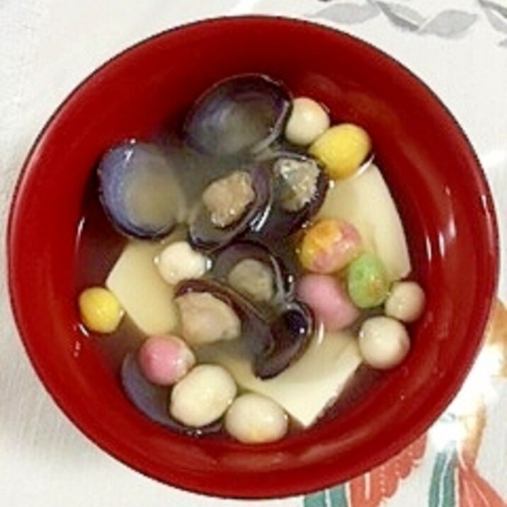 しじみと絹ごし豆腐のお味噌汁に豆麩